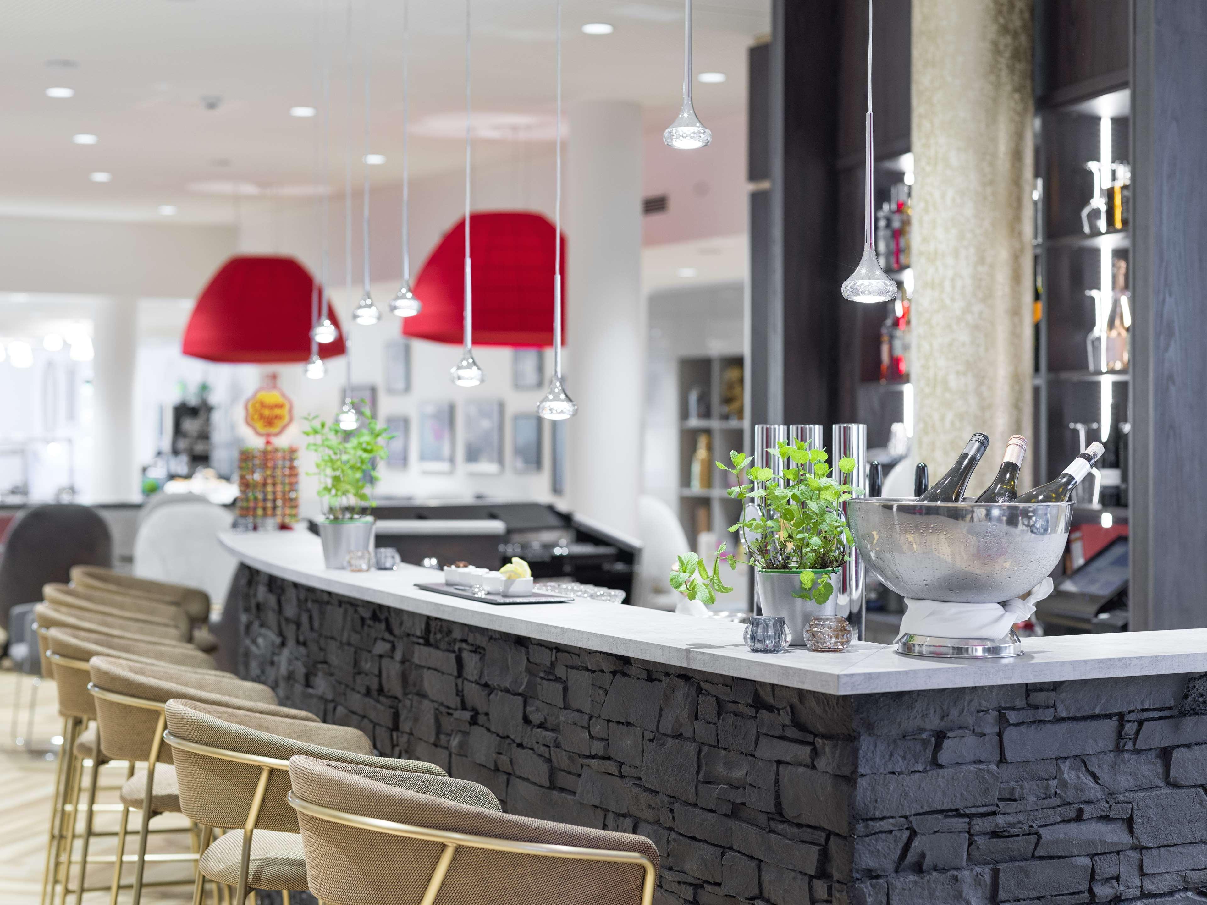 - The Niu, Franz By Ihg Wenen